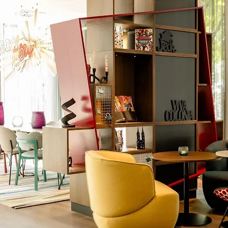 One Koeln-mediapark 3* Colonia