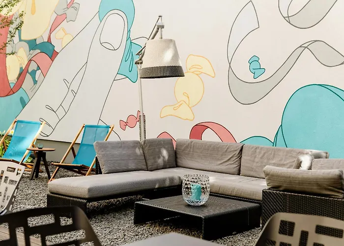 One Köln-mediapark Otel