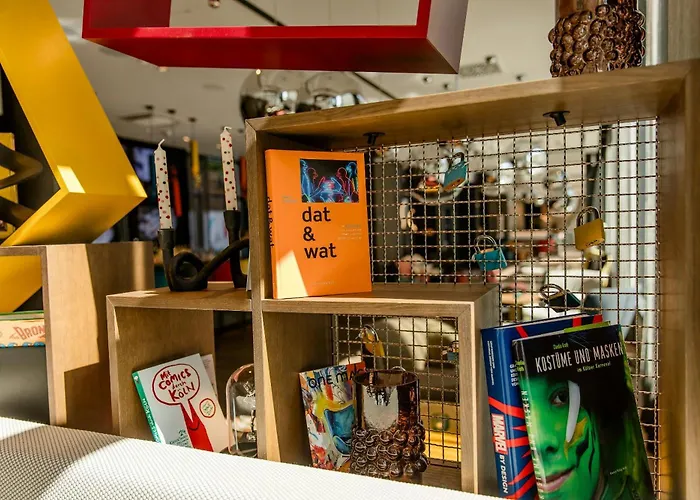 One Köln-mediapark 3*