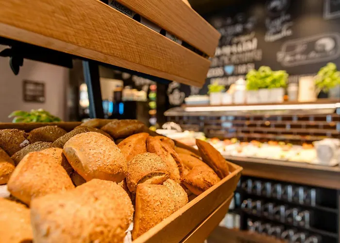 Otel One Köln-mediapark 3*