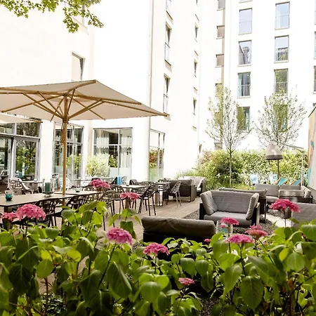 One Köln-mediapark Hotel 3*