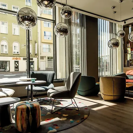 One Koeln-mediapark Отель