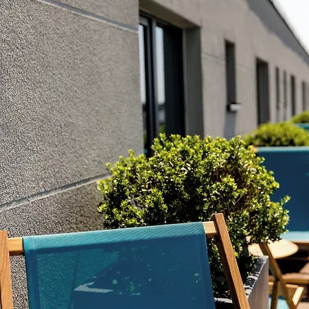 One Koeln-mediapark 3*