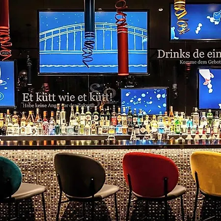 One Koeln-mediapark Hotell 3*