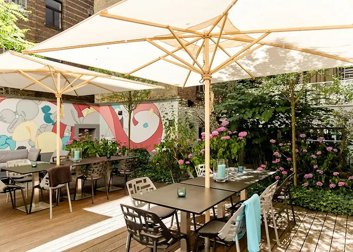 One Köln-mediapark Szálloda