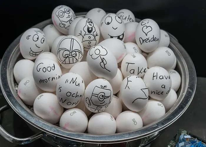 Szálloda One Köln-mediapark 3*