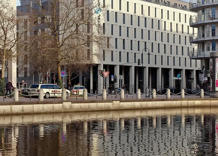 Hotel One Koeln-mediapark 3*