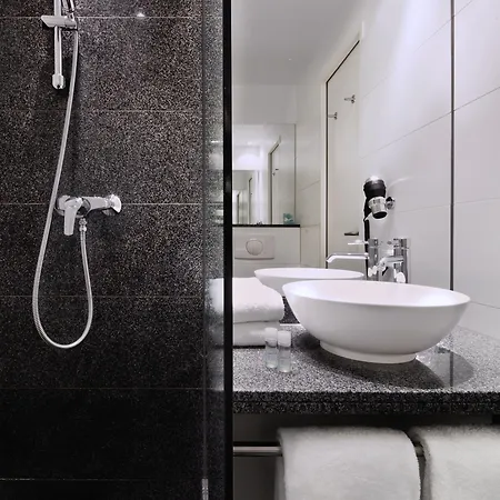 One Koeln-mediapark Hotel Köln