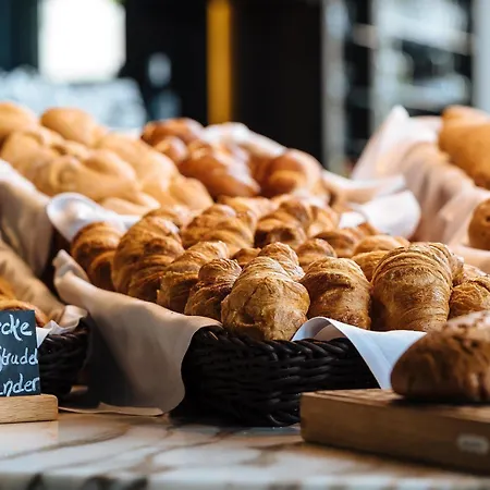 One Koeln-mediapark 3* Köln