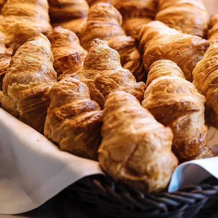 Hotel One Koeln-mediapark