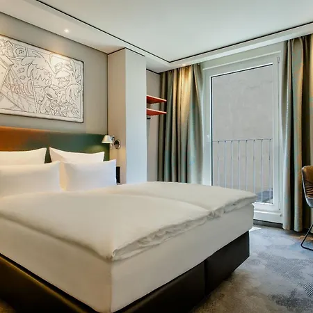 Hotel One Koeln-mediapark 3*